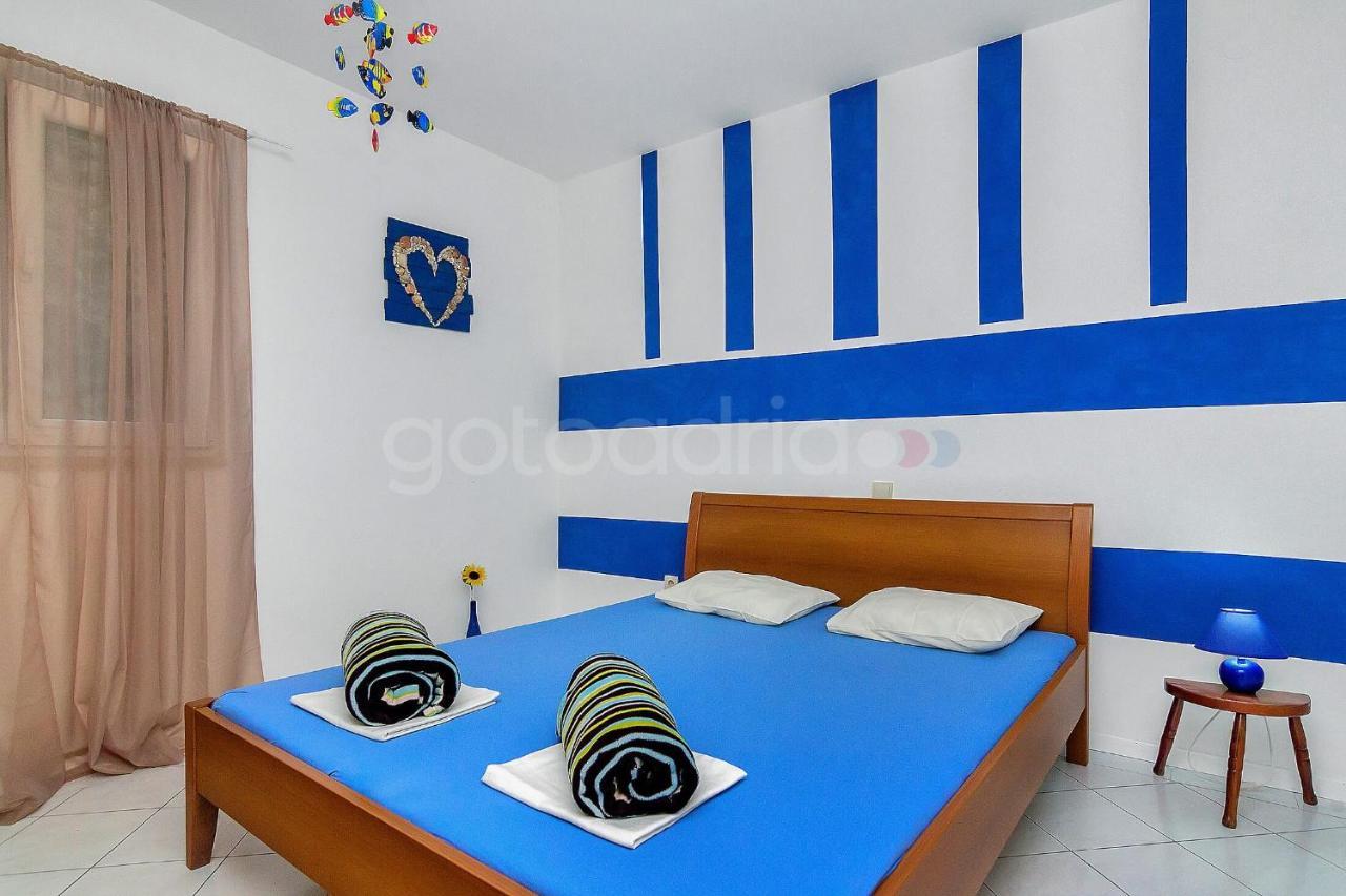 מאקרסקה Holiday Home Darius With Hot Tub מראה חיצוני תמונה
